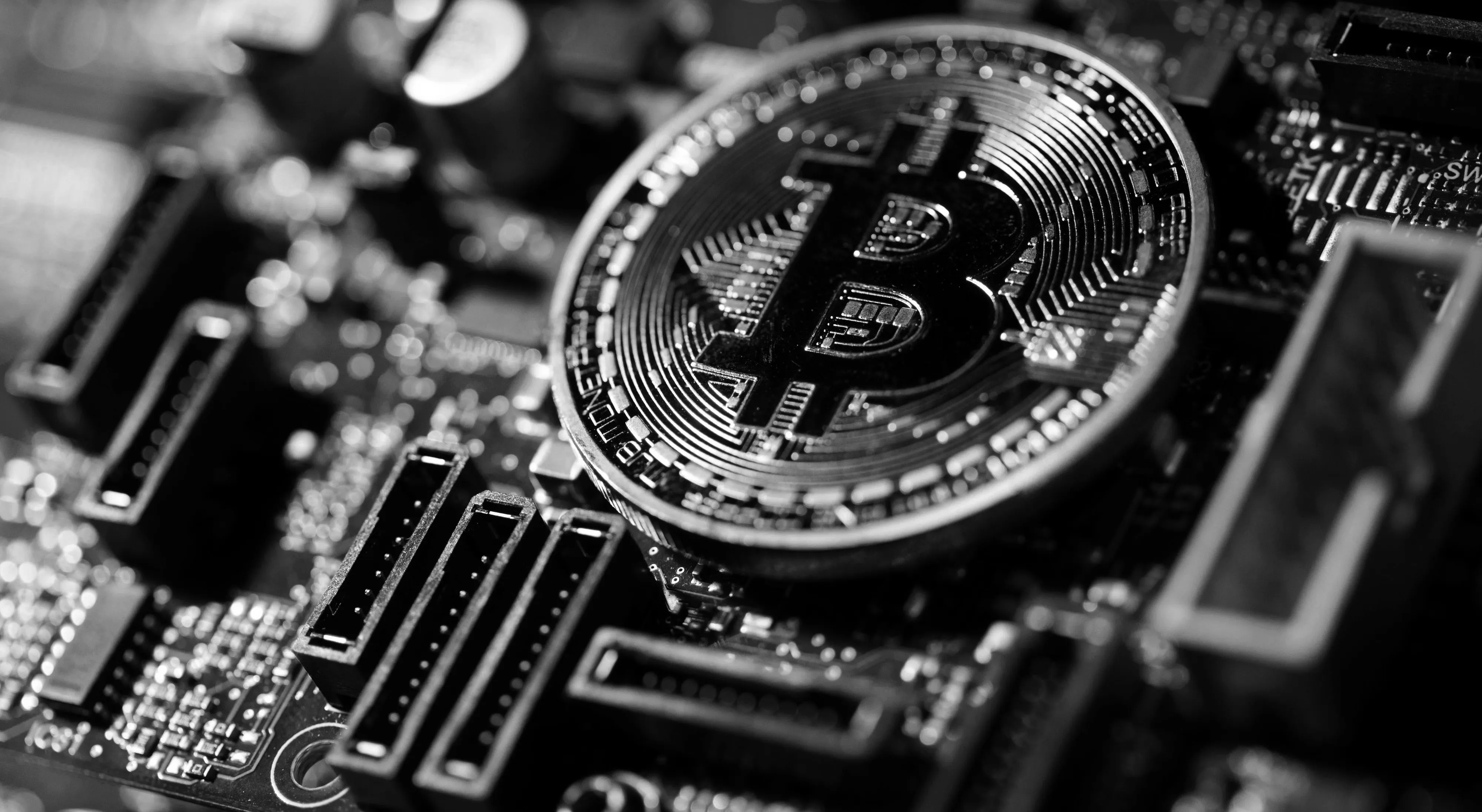 仮想通貨市場で「ＨＯＤＬ」の流行は終了か - Bloomberg
