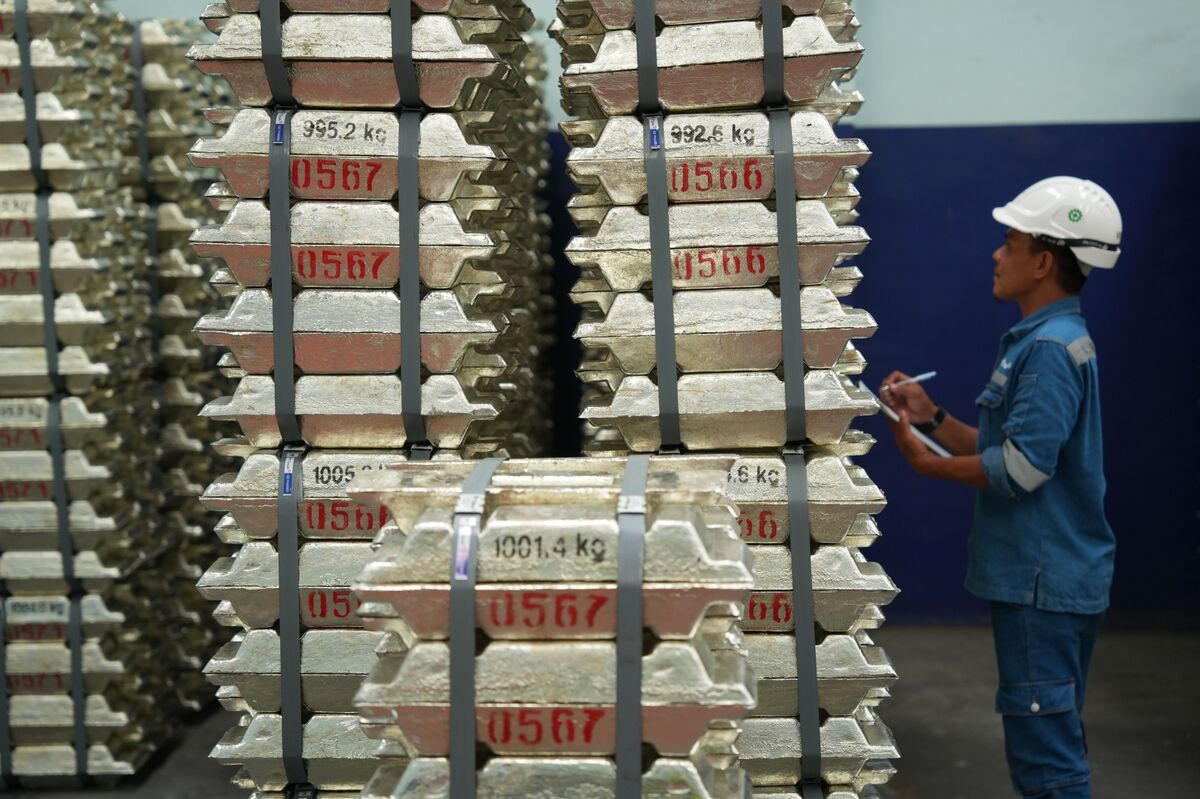 Indonesia’s Tin Exports Surge as Supply Concerns Dissipate.