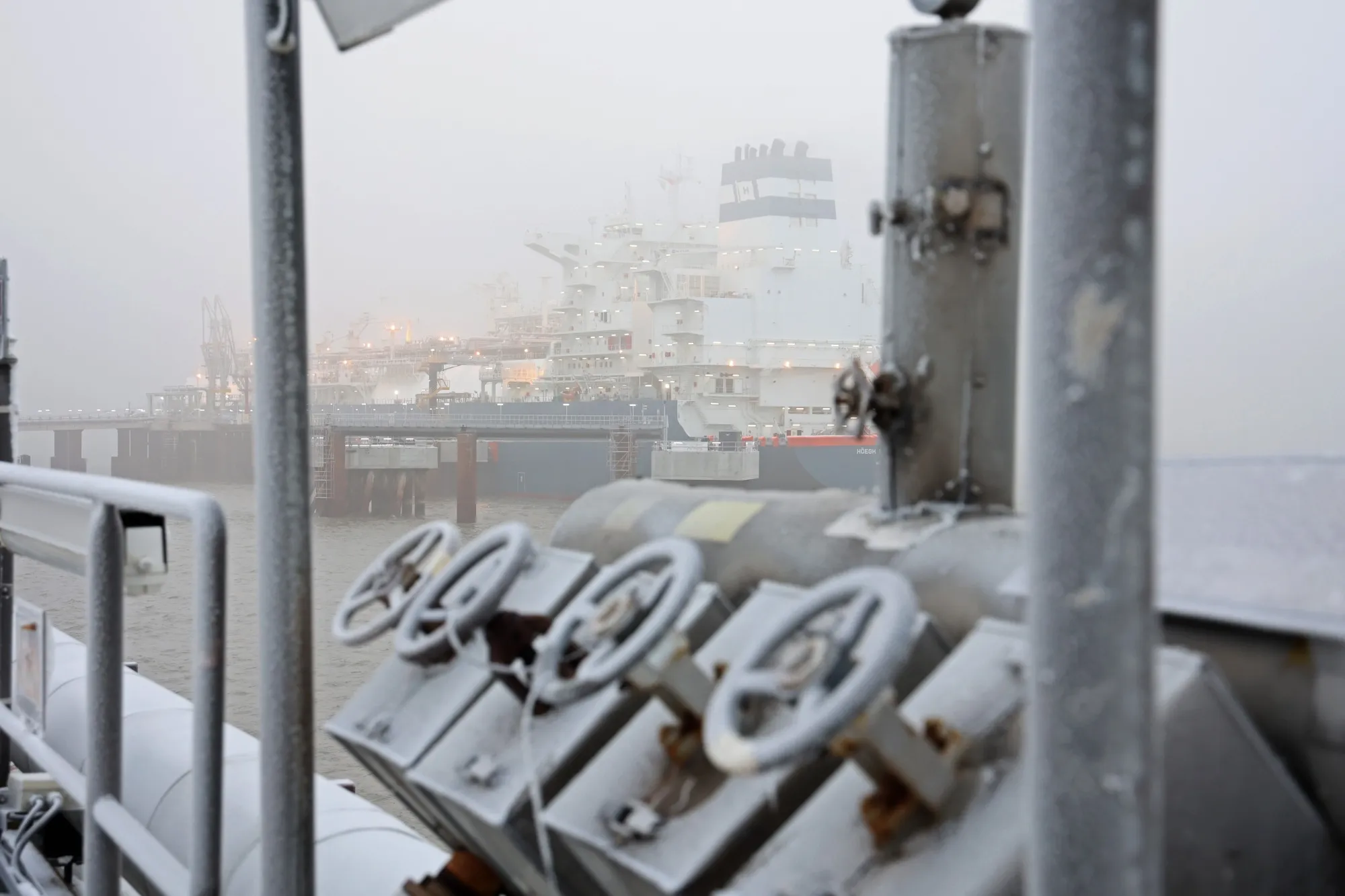The Hoegh Esperanza LNG floating storage regasification unit, part of the Wilhemshaven LNG Terminal operated by Uniper SE, in Wilhelmshaven, Germany, on Dec. 17.