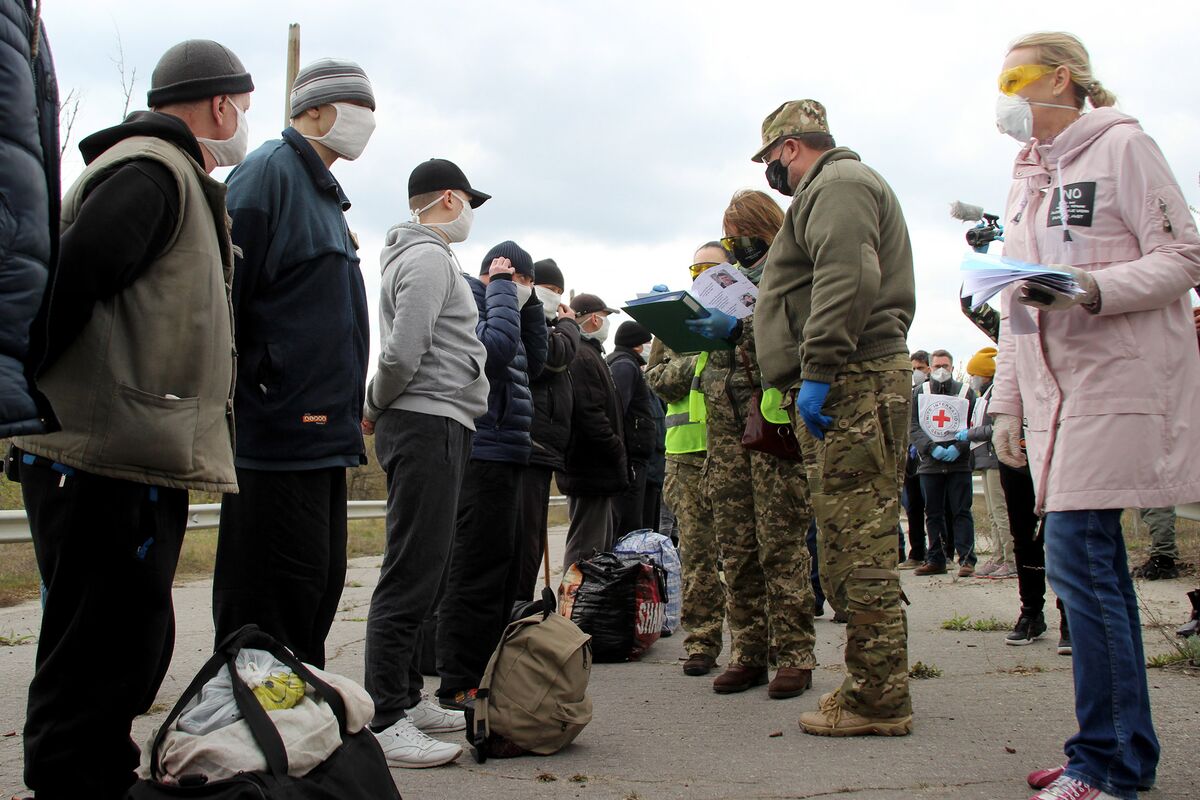 Новости военнопленные. Обмен пленными. Сегодня будет обмен пленными. Пасхальный обмен пленными. Обмен пленными 10 мая 2023 года.