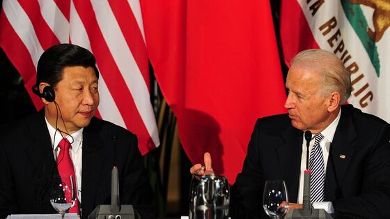 Xi Picks Opportune Time to Cool Tensions With Biden Meeting