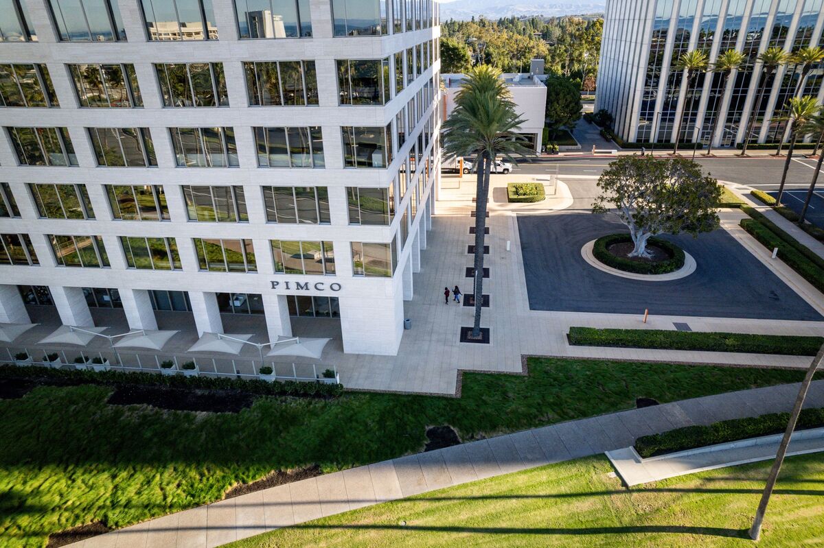 Pimco Scoops Up $4 Billion of Massive SpaceX AI Debt Package