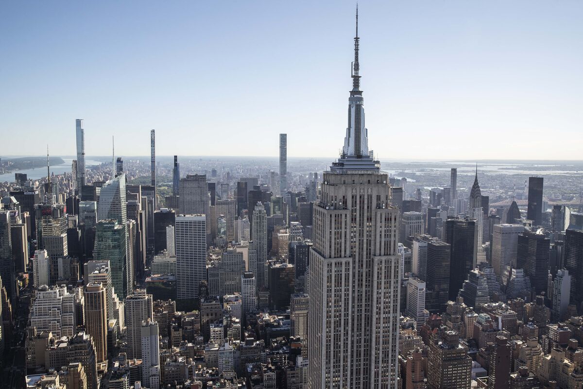 Empire State Building curiously joins Philadelphia's celebration of Eagles'  NFC championship