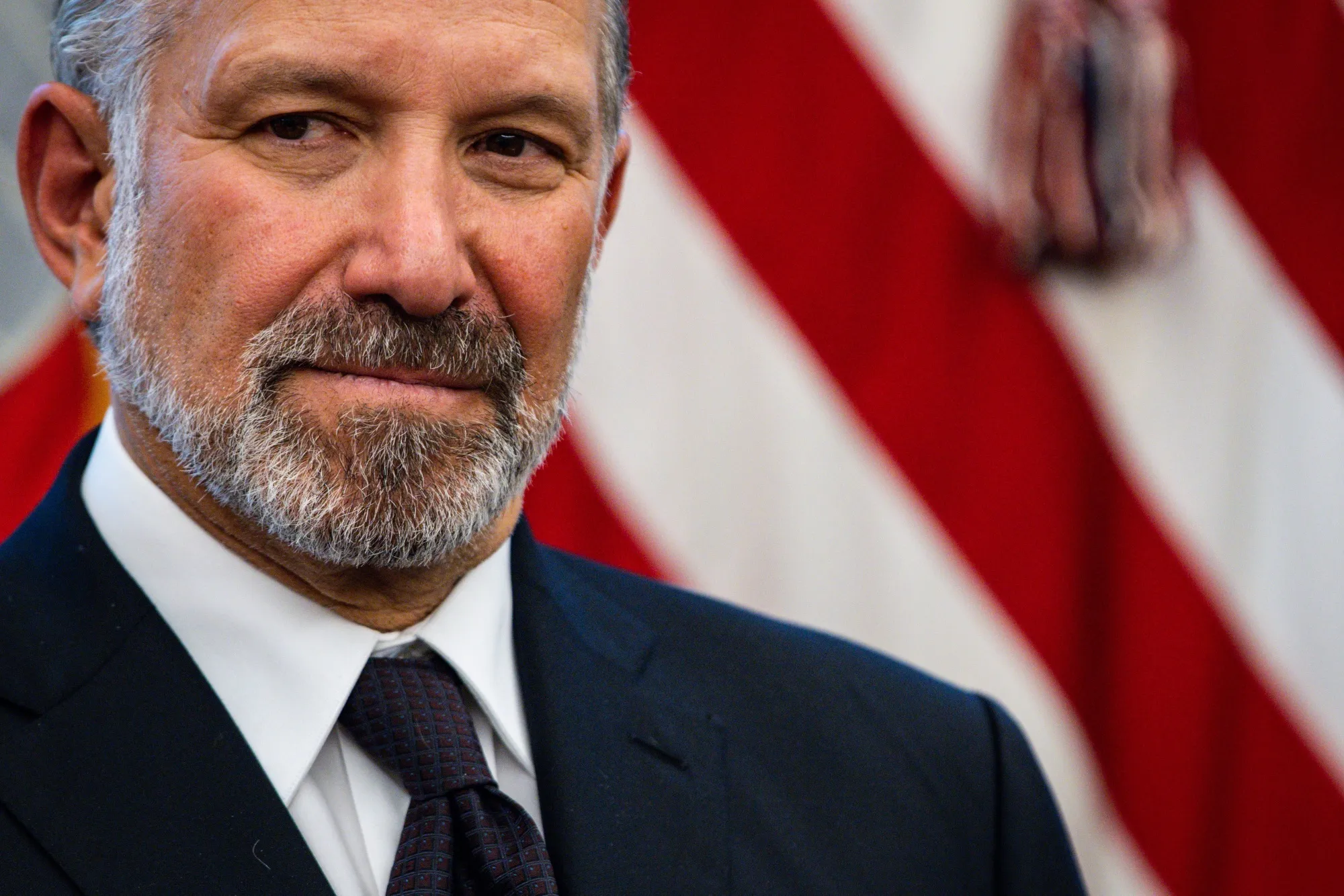 Trump Official Howard Lutnick Wins Tax Break on Stocks Hit by Market Slump  - Bloomberg