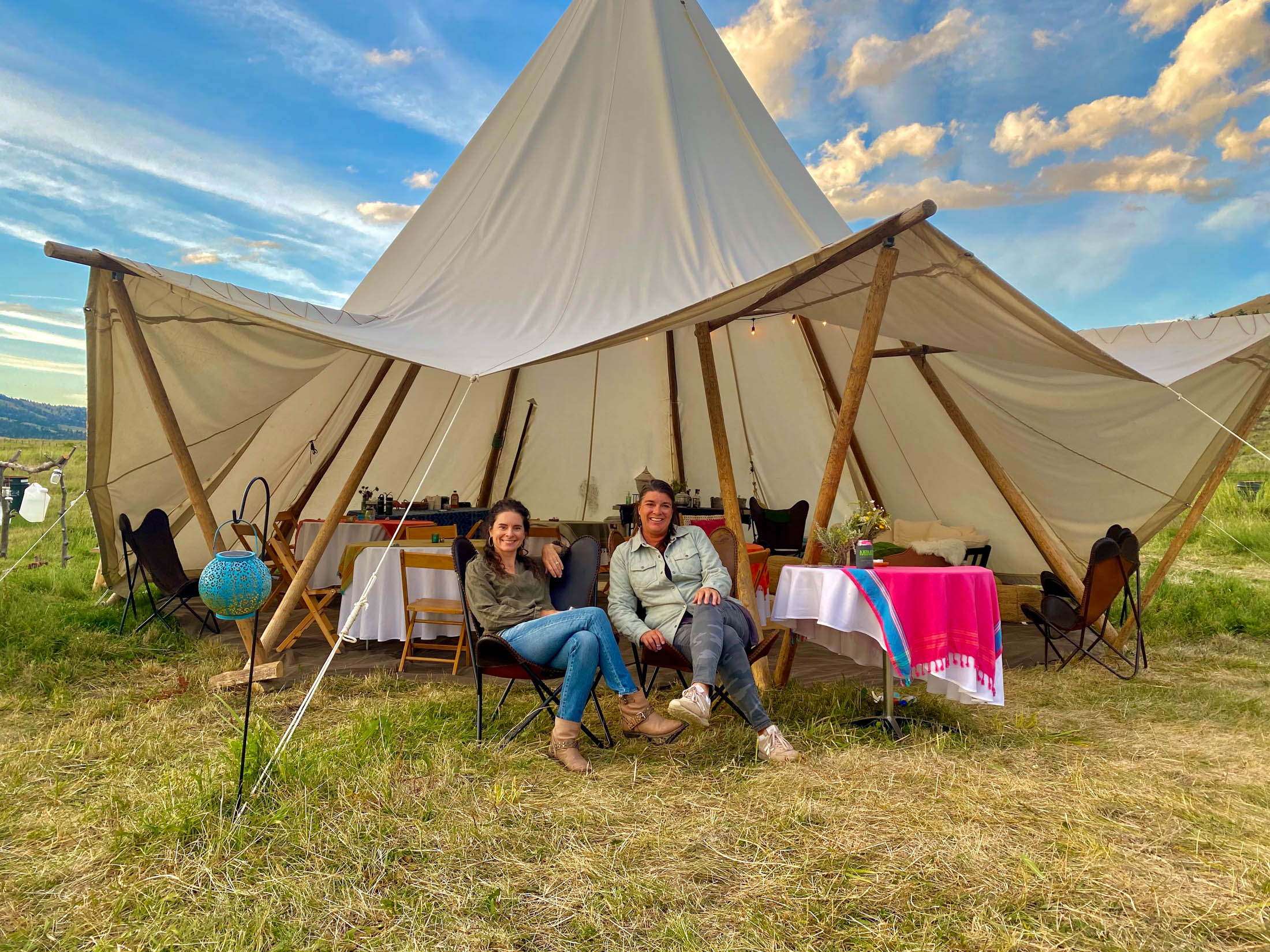 relates to Group Travel Companies Are Still a Thing. How?