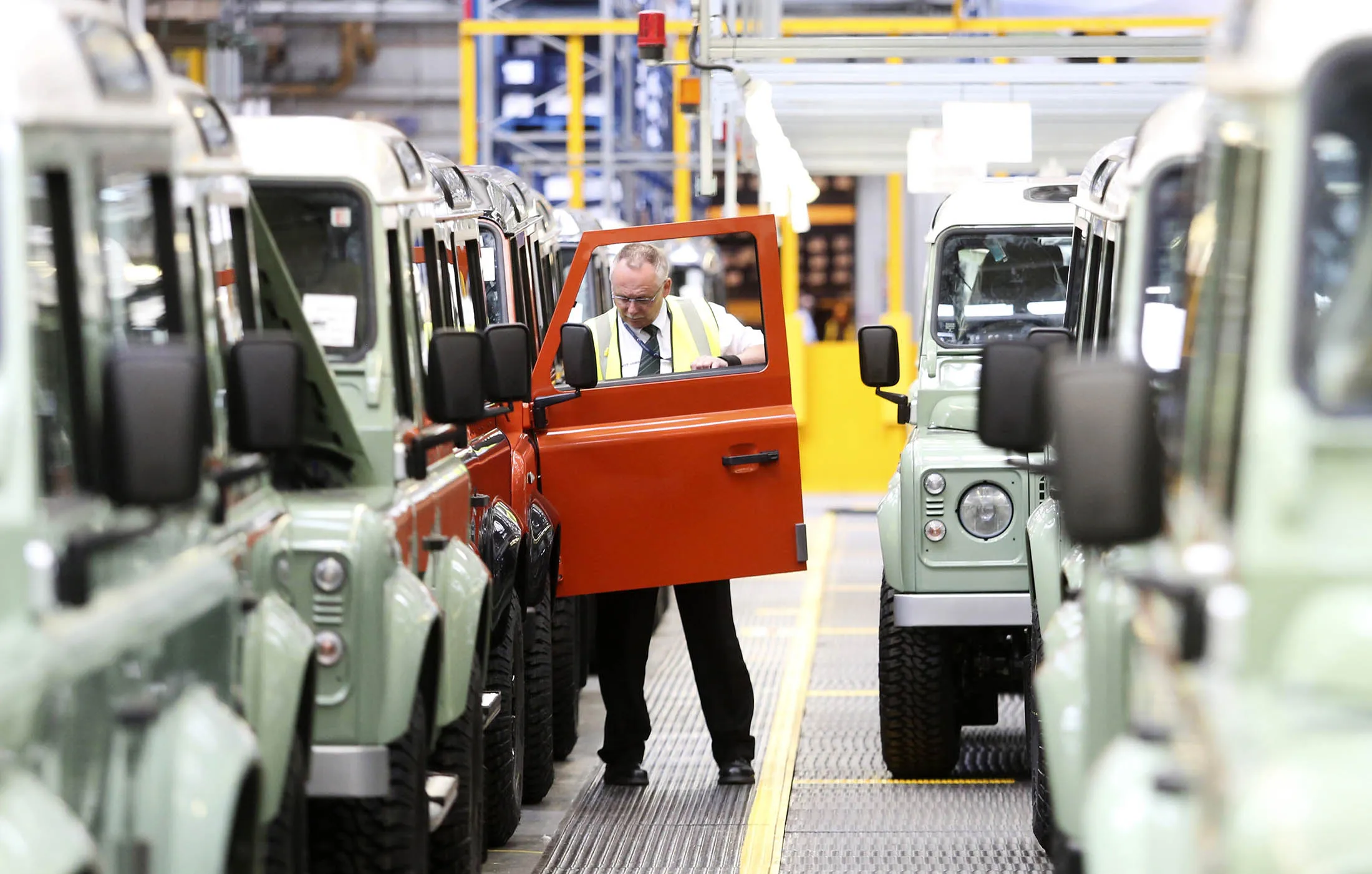 Land Rover Maker Jaguar Land Rover Places Latest Automaker Bet on Israel Car Tech ...