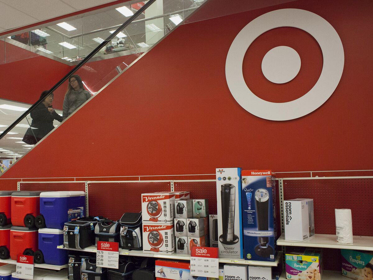 Target Expands Free Delivery to Seize $100 Billion Up for Grabs - Bloomberg