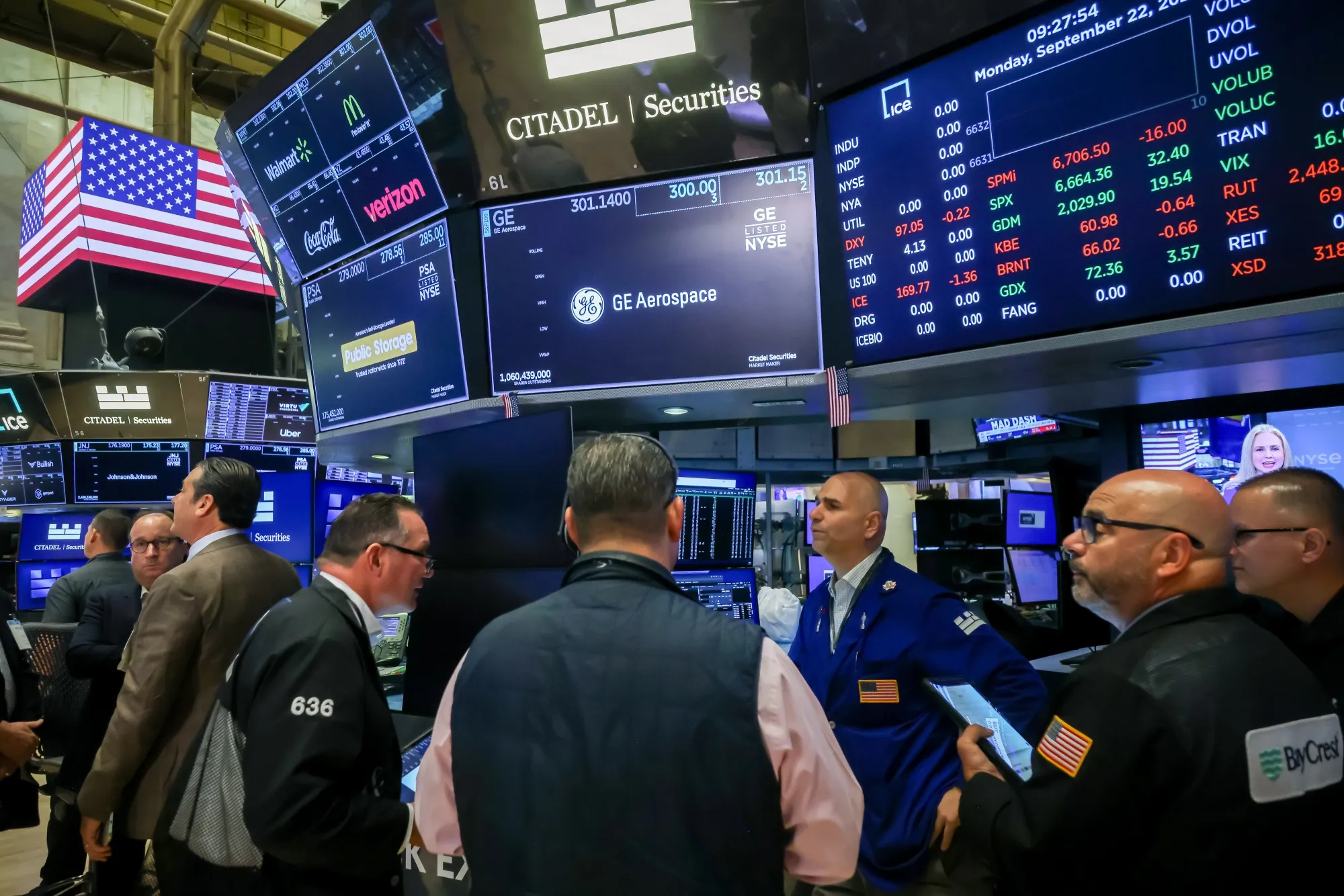 Traders work on the floor of the NYSE&nbsp;in New York.