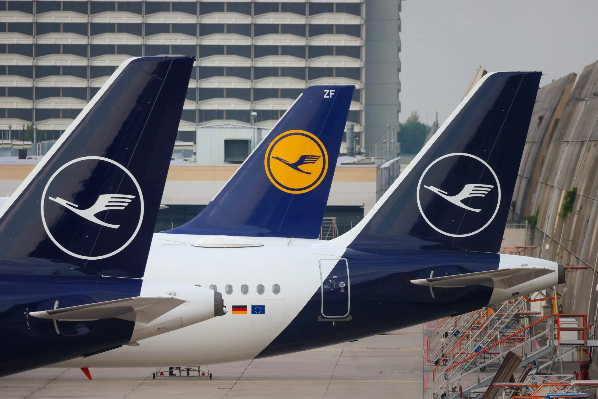 Lufthansa passenger aircraft&nbsp;on the tarmac at Frankfurt Airport.