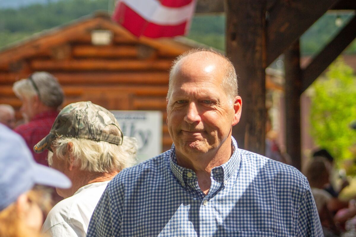 Democratic Senate Seat at Risk in New Hampshire as Sununu Gains