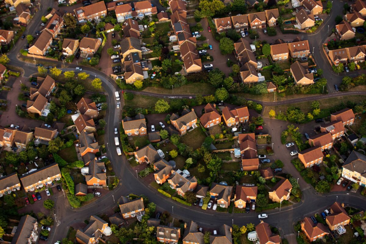 Fixing Britain's Housing Crisis - Bloomberg