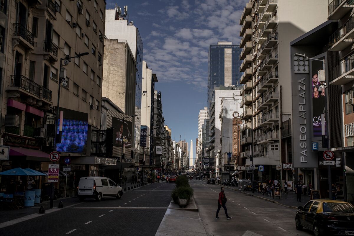 Argentina Eases Travel Curbs As Midterm Campaign Ramps Up Bloomberg   1200x800 