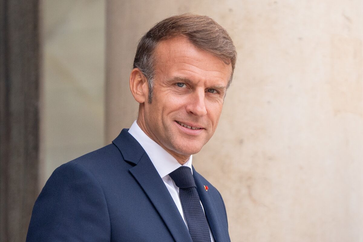 Macron Says Europe’s Russian Energy Imports Are ‘Marginal’ Issue
