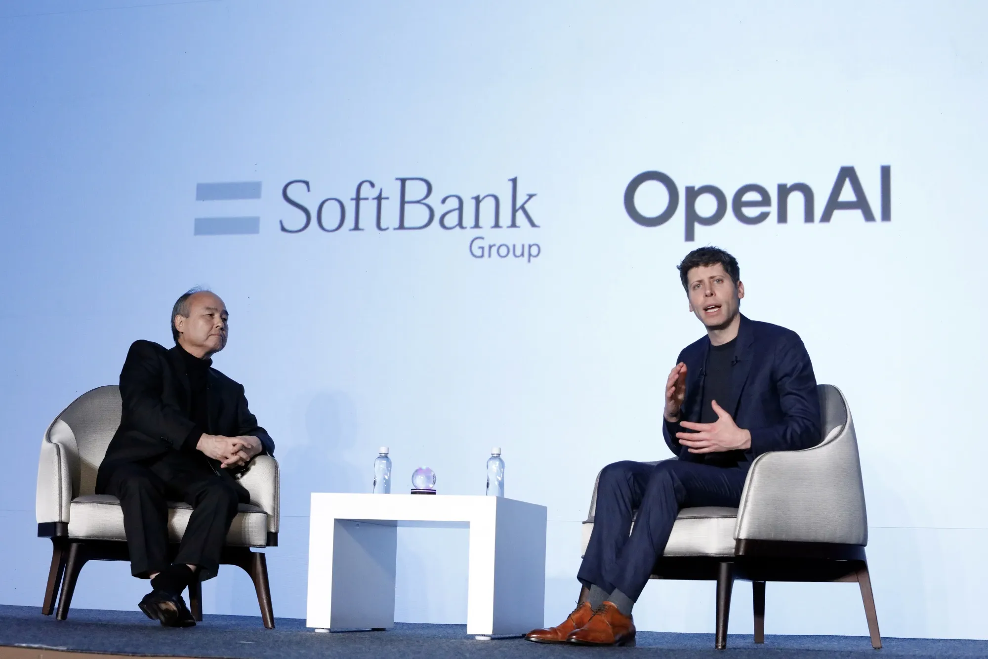 Aranceles frenan fondos para el proyecto Stargate de SoftBank y OpenAI ...