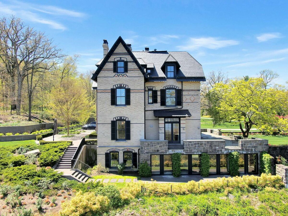 Snedens Landing Luxury 13Acre Estate Lists for 28.5 Million Near NYC