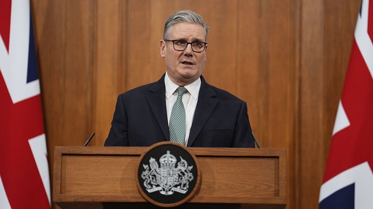 Starmer Says Trump's Tariffs Threat 'Completely Wrong'