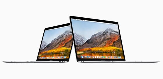 Apple Debuts Upgraded Pro Laptops Ahead of Fall Product Blitz