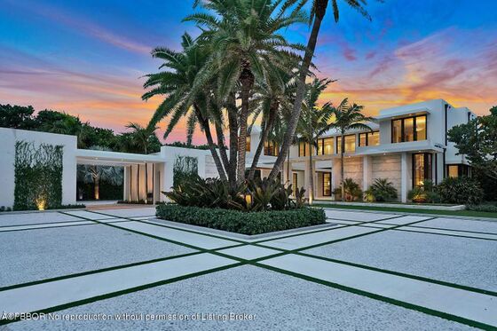 Former Trump Property Aims to Be Palm Beach’s Most Expensive Ever