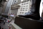 The New York Stock Exchange (NYSE) stands in New York, U.S., on Friday, Feb. 3, 2017. U.S. stocks advanced Friday after Labor Department data showed U.S. employers added the most workers in four months.
