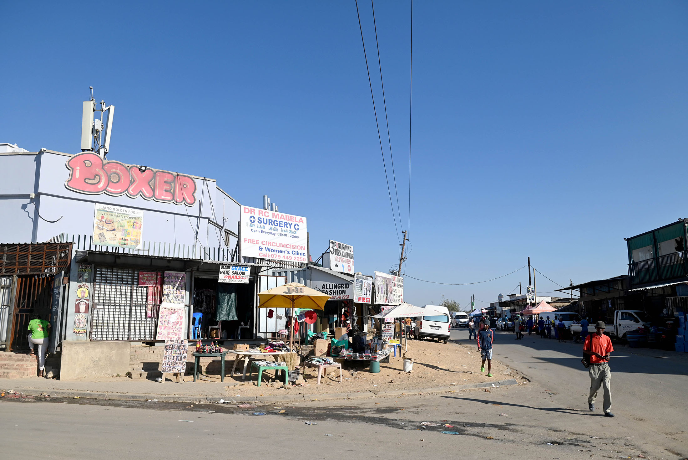 Street vendors in Diepsloot.