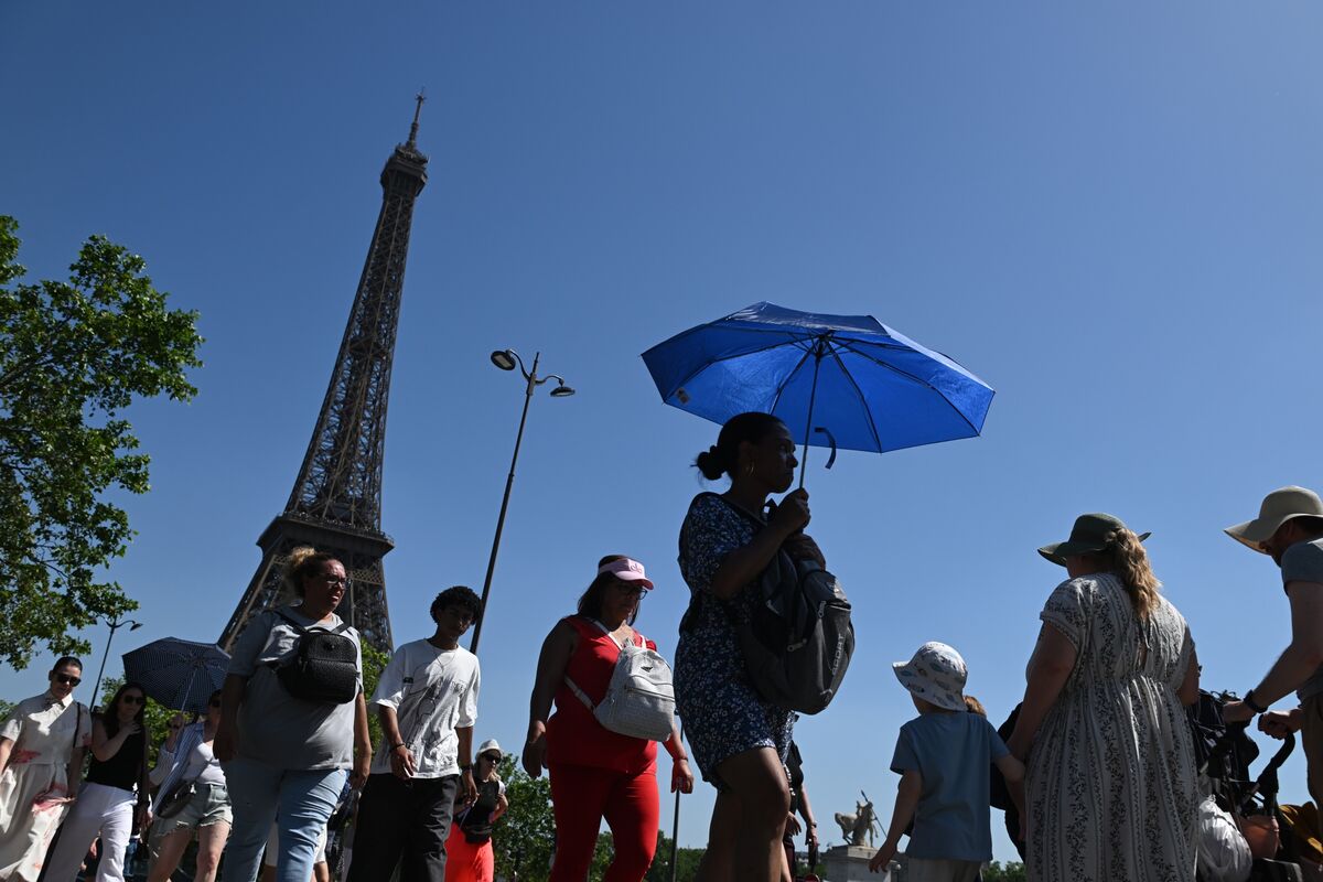 French Economy Rebounds With 0.2% Growth in Second Quarter