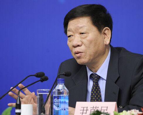 尹蔚民・人事社会保障相