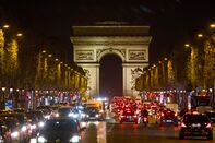 France Imposes Month-Long Curbs to Rein in Virus