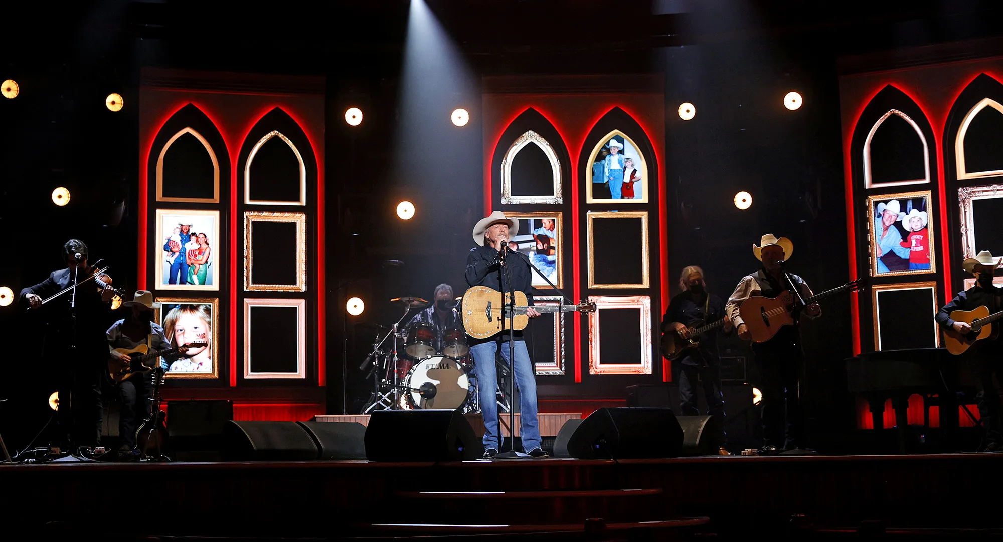 Alan Jackson performs at the 56th Academy of Country Music Awards&nbsp;in Nashville, Tennessee on April 18.&nbsp;