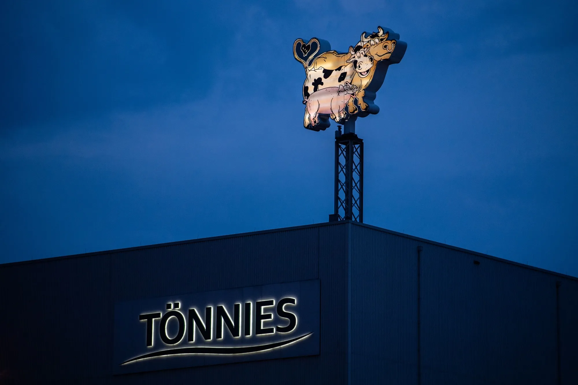 Germany’s ‘Sausage King’ Toennies to Remain a Family Business - Bloomberg