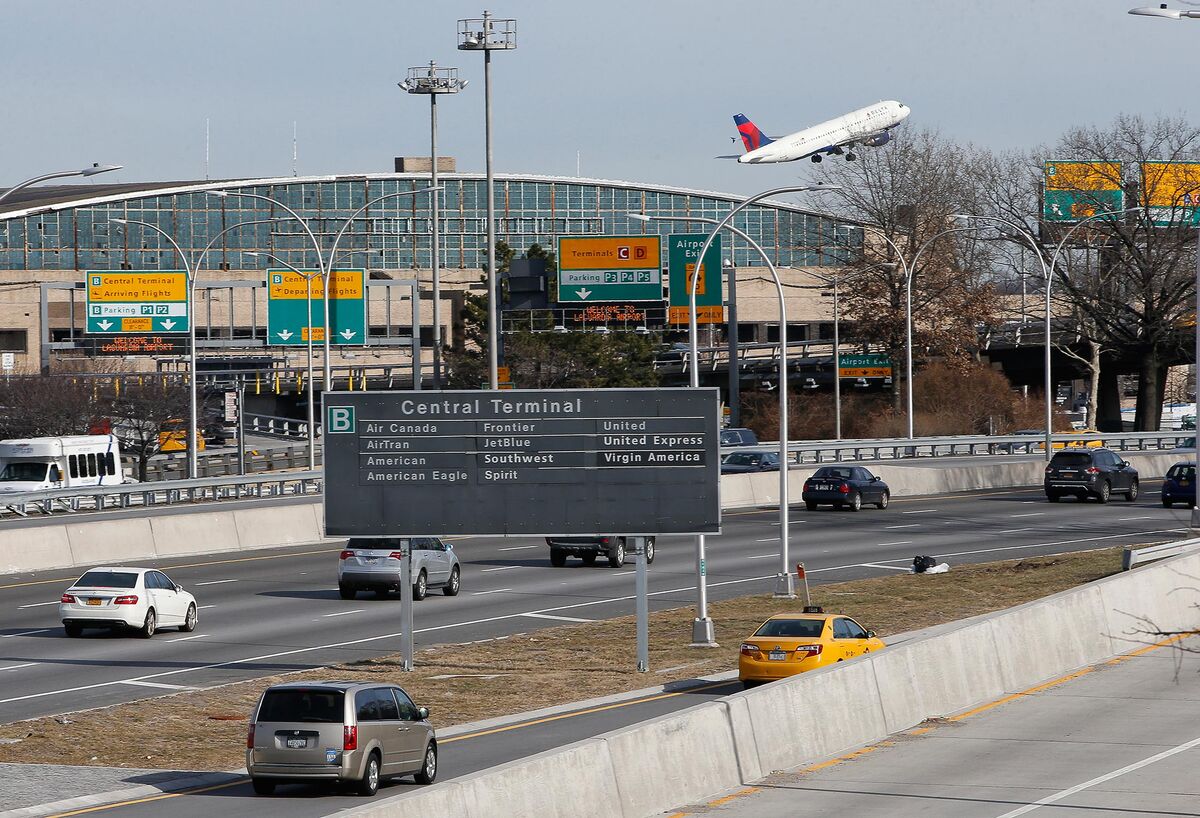 What S Stopping Laguardia Flights From Going Farther West Than Denver Bloomberg