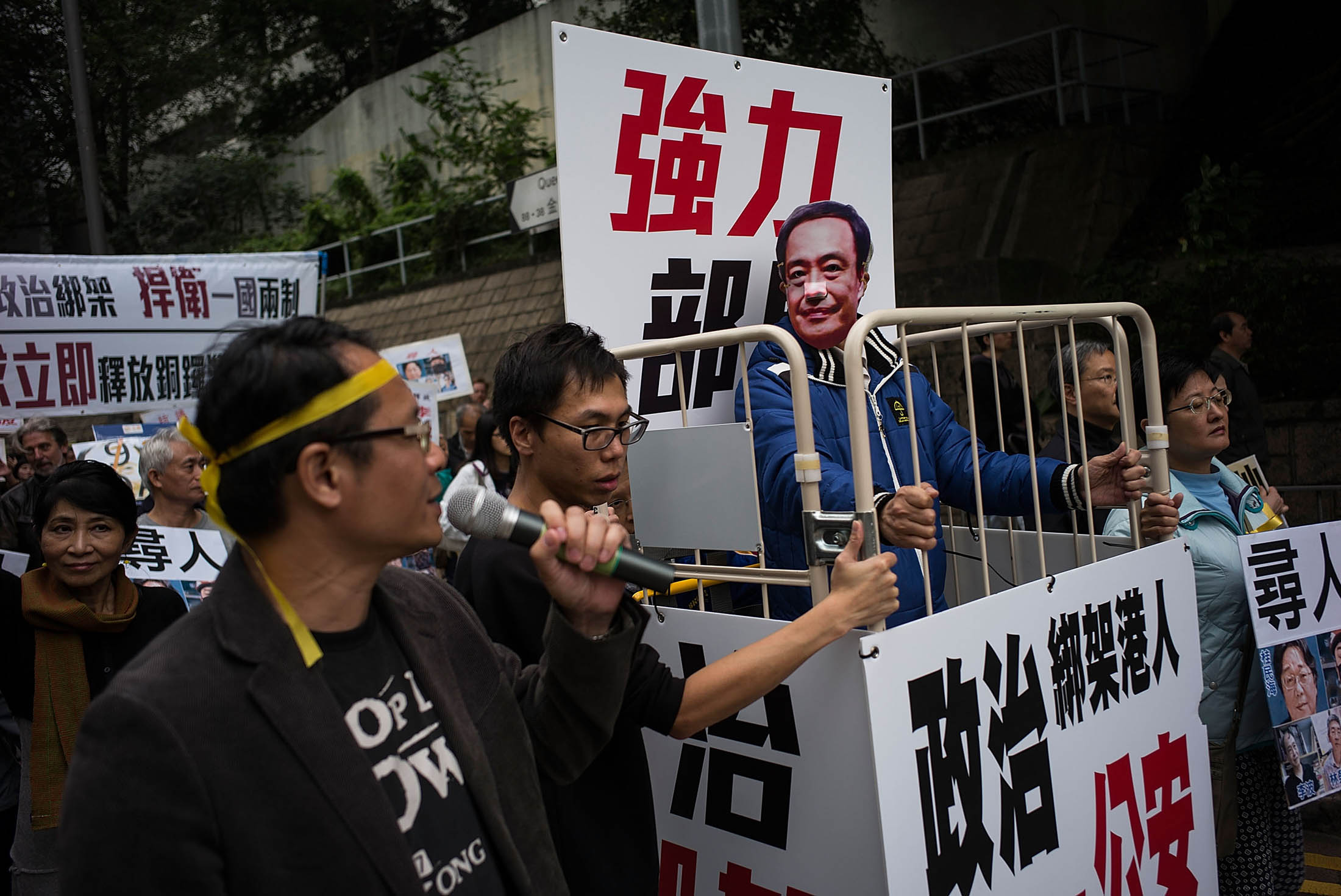 Missing Hong Kong Bookseller Confirmed To Be In China - Bloomberg