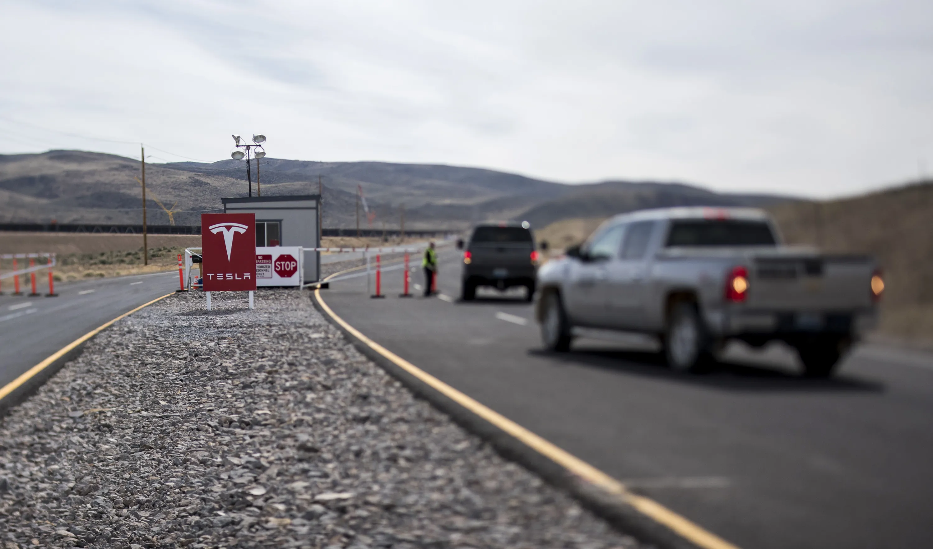 Tesla Motors Inc. plans to begin building lithium-ion batteries at its Reno “Gigafactory” in 2017.
