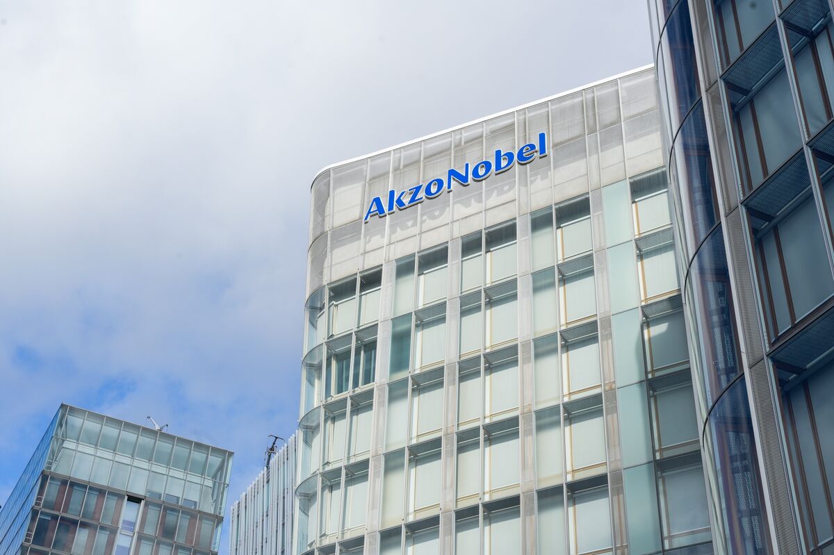 assets.bwbx.io image