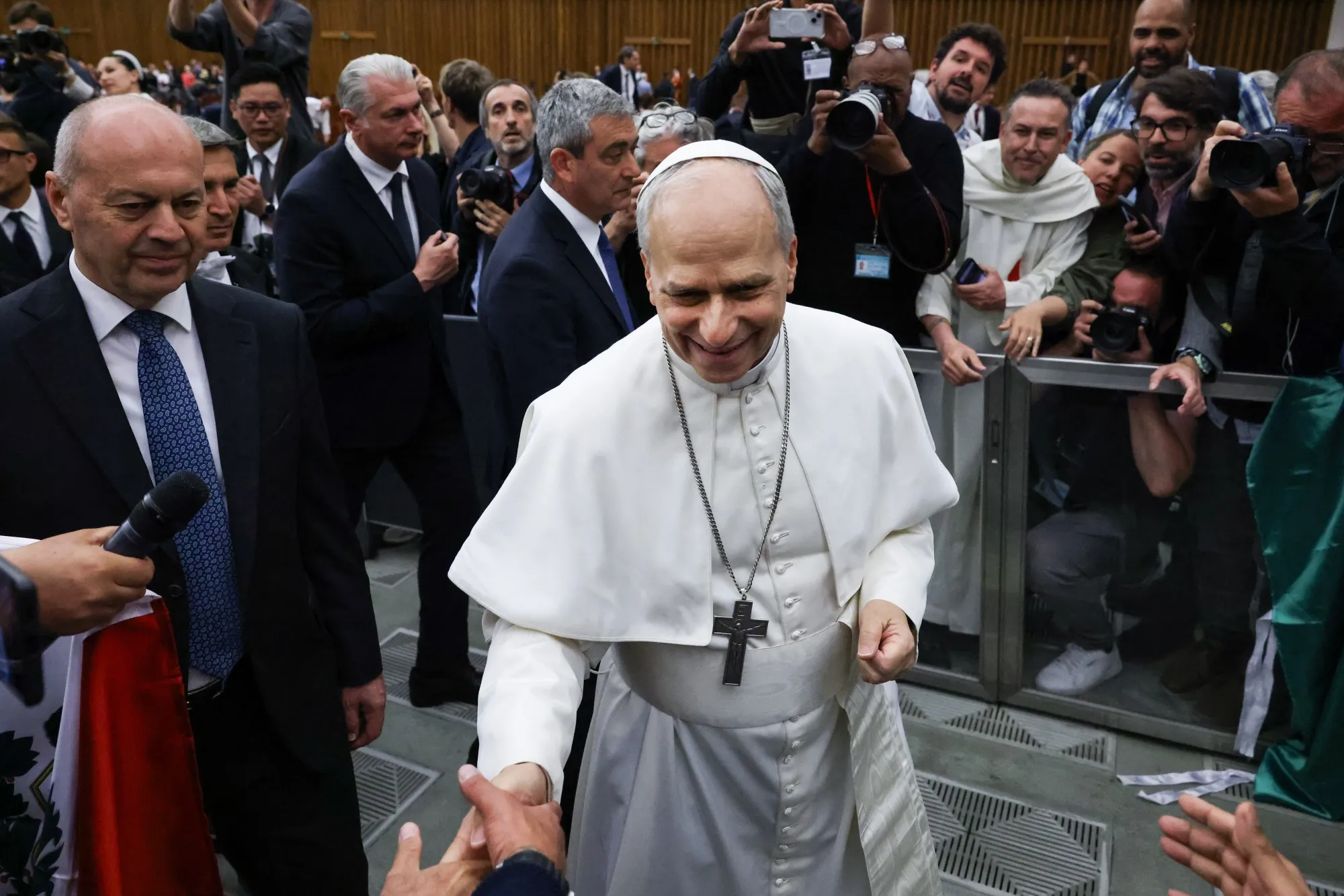 バチカン、ウクライナとロシアの交渉の場に浮上－教皇にはリスクも