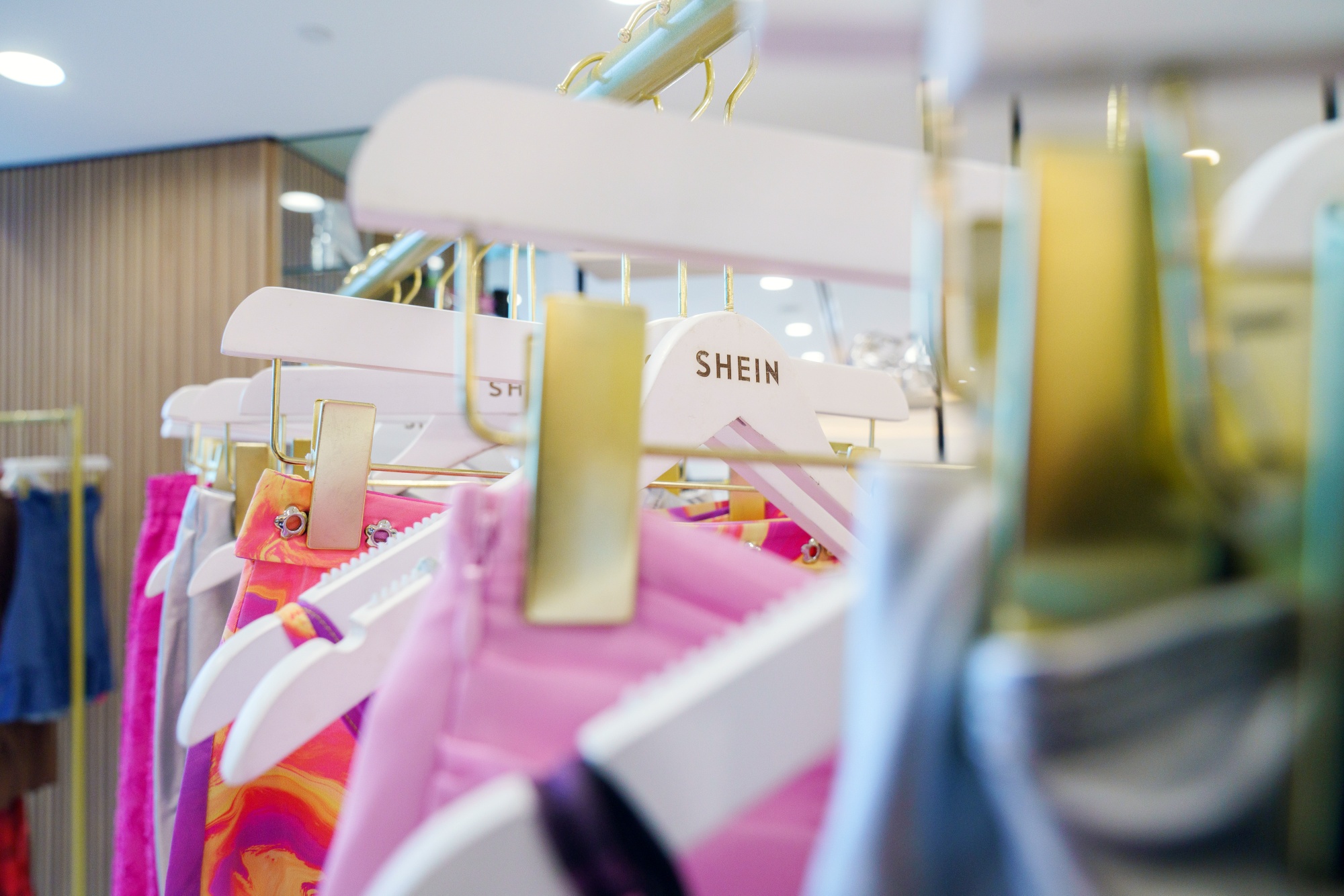 SHEIN Plans Canadian Expansion with Multiple Temporary Retail
