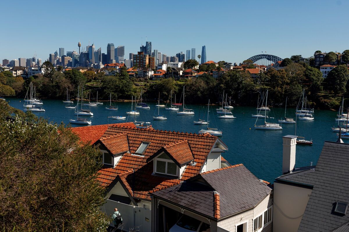 bloomberg.com - Nasteho Said - Australia's Housing Slump to Slow Economy, Assist RBA, HSBC Says