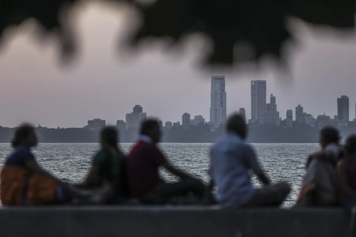 General Economy As India's Growth to Top China For First Time Since 1999, IMF Says