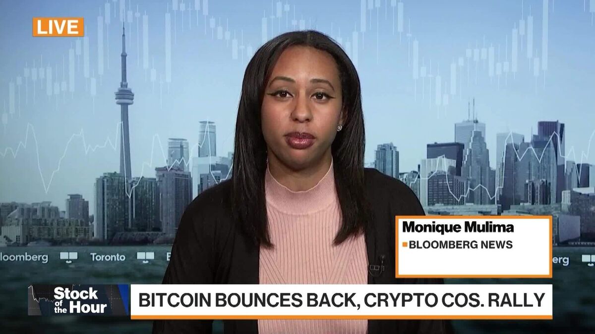 Crypto Firm Tied to Trumps Sees Share Price Halve in 30 Minutes