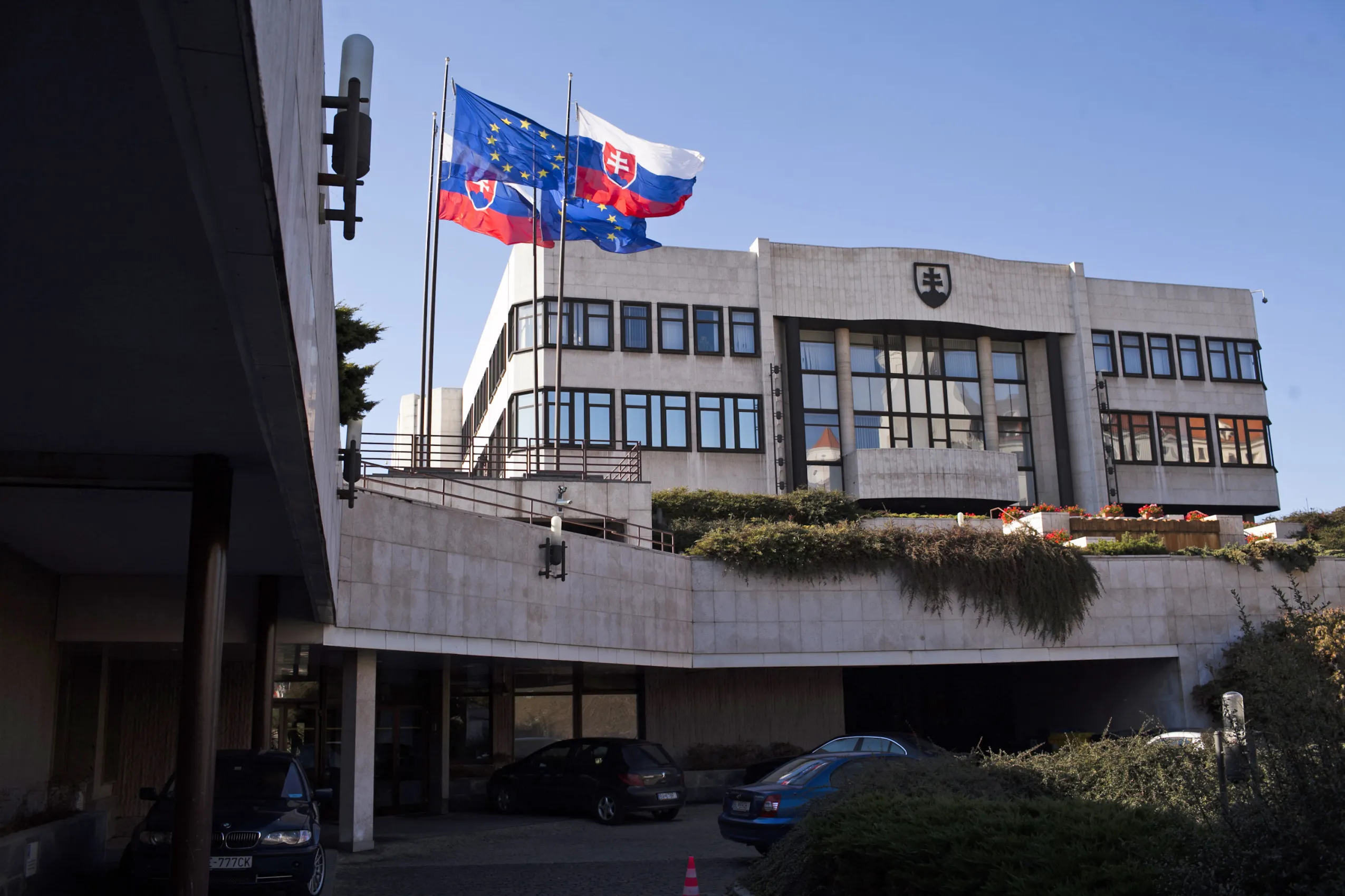 Slovakia Passes €2.7 Billion in Cuts, Tax Hikes to Trim Deficit - Bloomberg