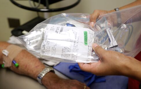 A patient gets a dose of Keytruda in Tampa, Florida.