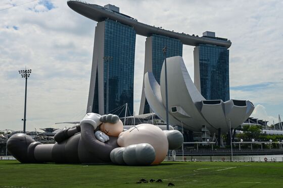 Court Orders Removal of Kaws’ Giant Inflatable in Singapore: Straits Times