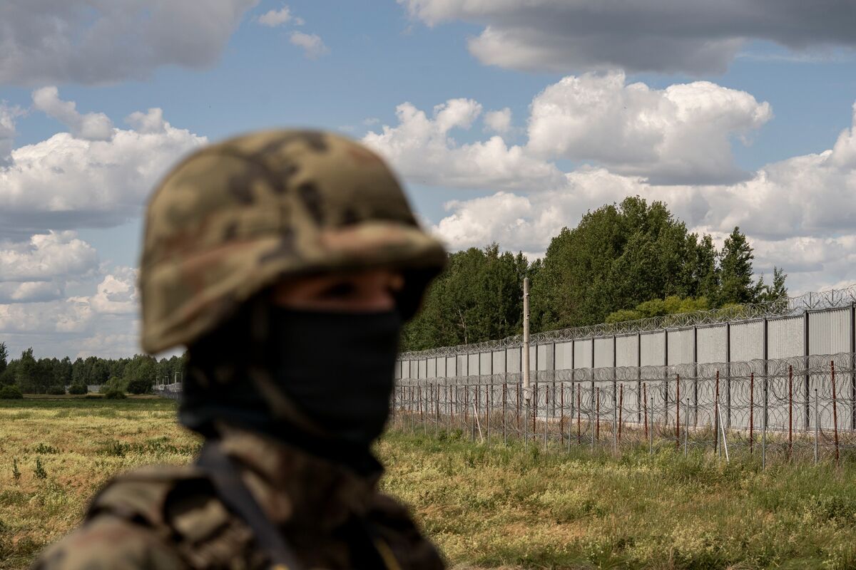 Poland to Close Belarus Border Due to Military Exercise Zapad