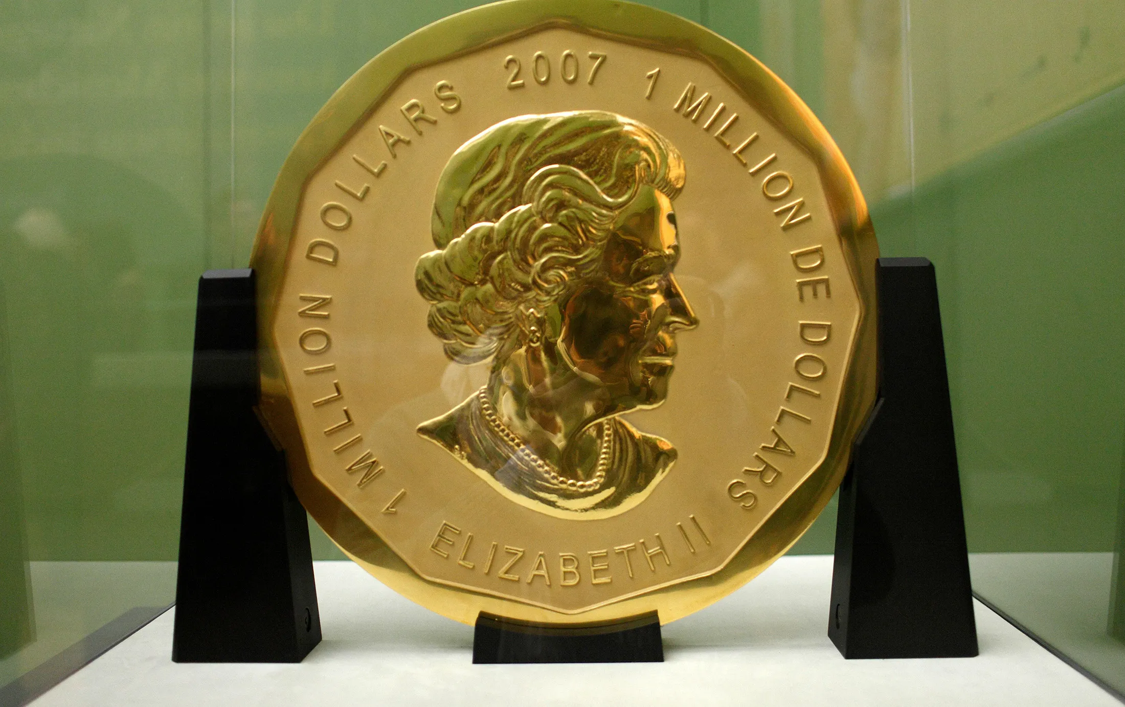 Massive Gold Coin Worth Millions Stolen From German Museum - Bloomberg