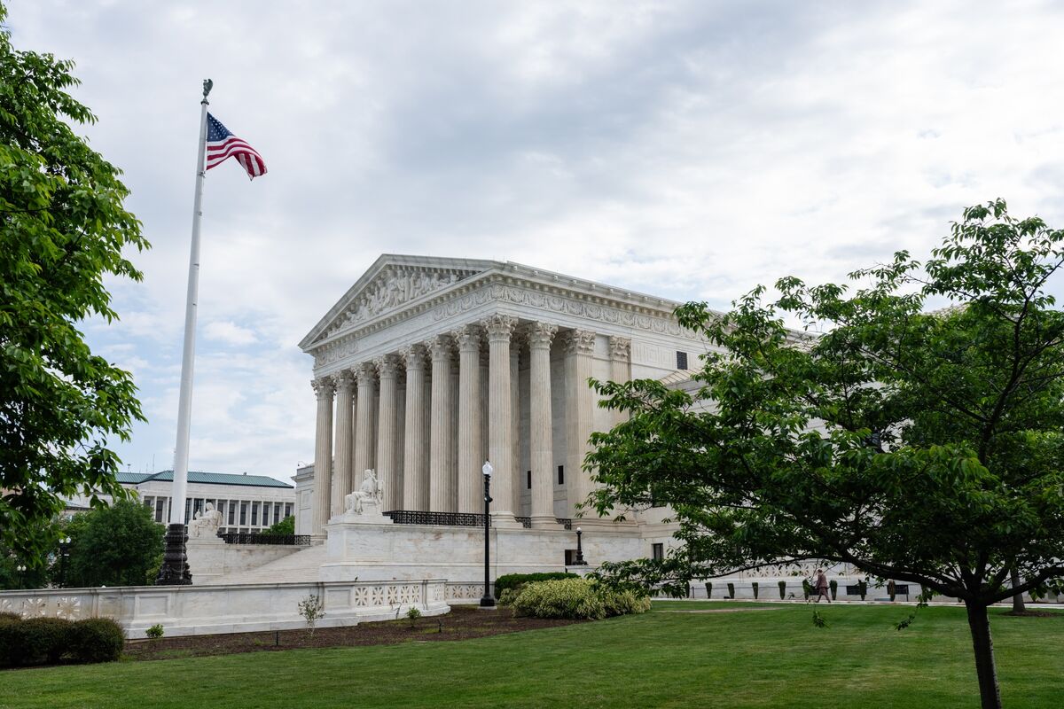 Supreme Court Tosses Florida Suit Over Immigrant Driver's Licenses