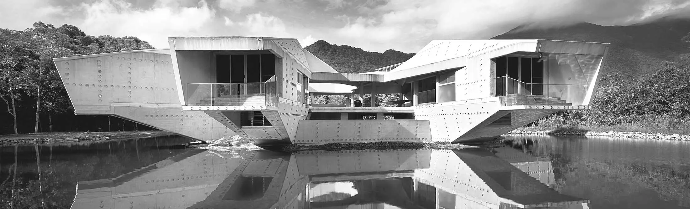 Stamp House, Charles Wright Architects, Cape Tribulation, Queensland, Australia, 2013. 