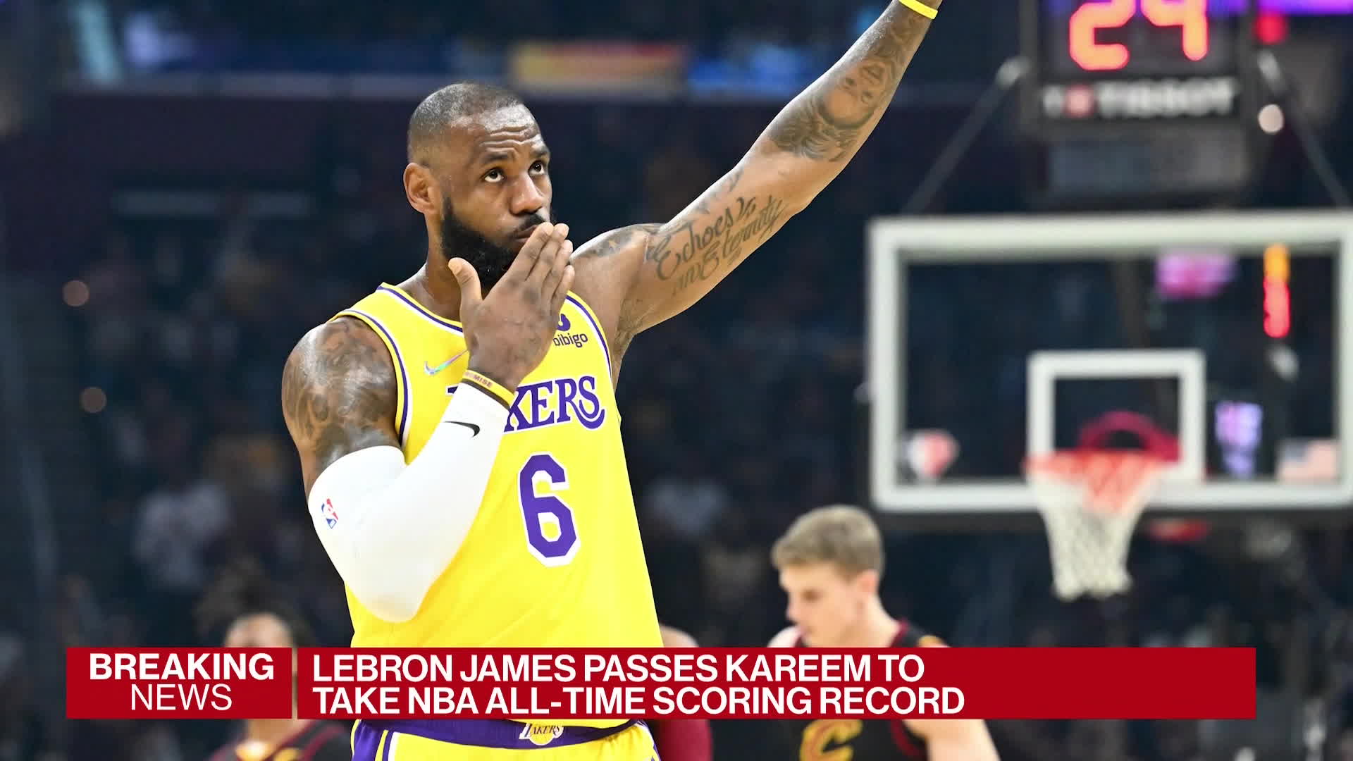LeBron James becomes NBA's all-time points record holder as he surpasses  Kareem Abdul-Jabbar's record, NBA News