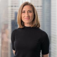 headshot of Lisa Abramowicz