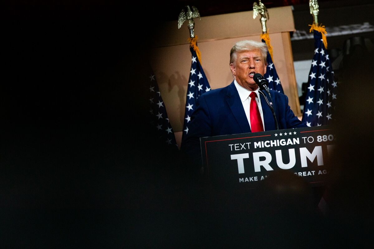 Deutsche Bank Executives, Trump Set to Testify in Civil Trial in New York