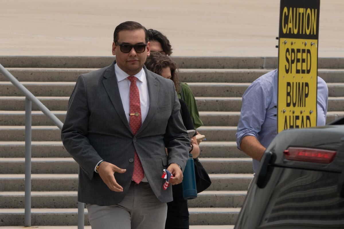 George Santos Doesn't Deserve to Be Kicked Out of Congress - Bloomberg