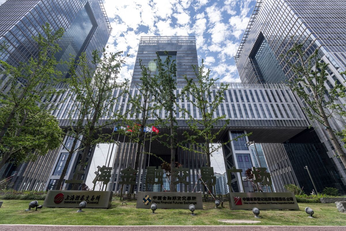 Chinese AI Circuit Maker Moore Threads Greenlit for Shanghai IPO